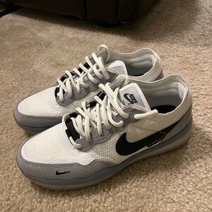 Nike SB Zoom PS8 Sneakers